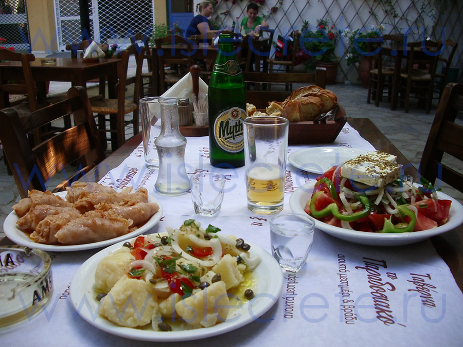 Фото: Греческий салат по гречески